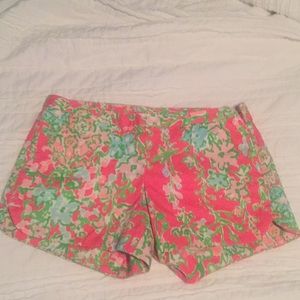 Southern charm short shorts 0 side zip pink floral